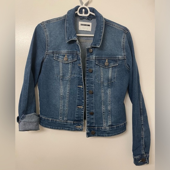 Jean Jacket - Picture 1 of 2